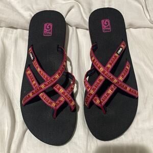 Teva 11 black soles arch support 3 woven pink red  orange shimmer strap NWOT